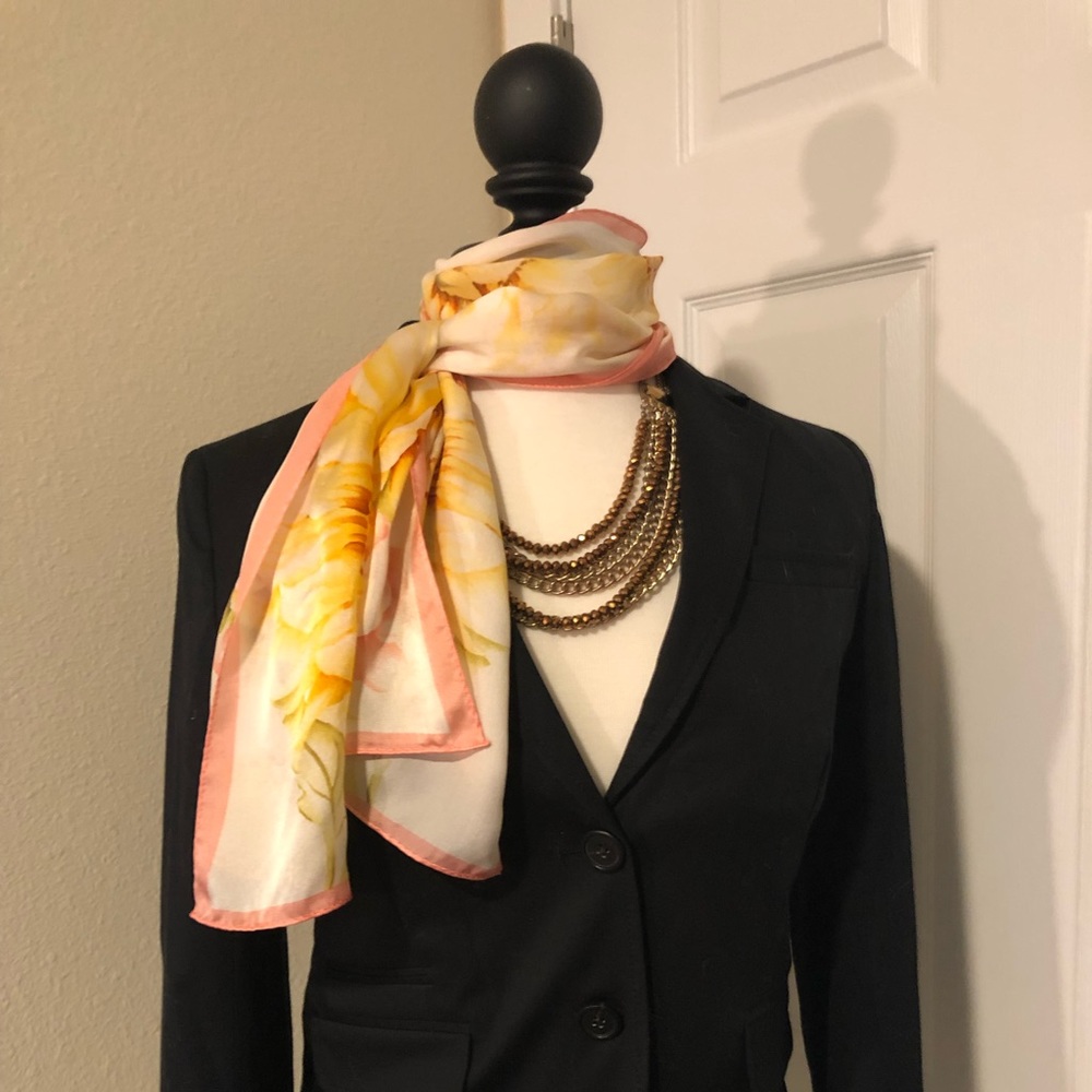Sunflower print scarf